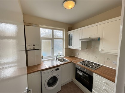 2 Bed Maisonette, Eastfields Road, CR4