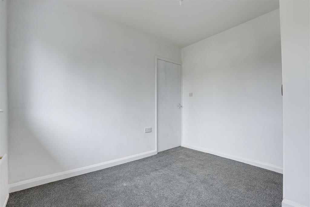 3 Bed End Terrace, Welstead Avenue, NG8 photo 5
