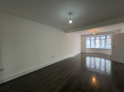 5 Bed Terraced House, Lady Margaret Road, UB1