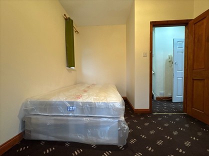 1 Bed Flat, Sunny Gardens Road, NW4