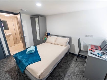 Room in a Shared House, Pershore Road, B29