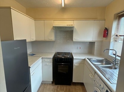 1 Bed Flat, Greenhithe, DA9