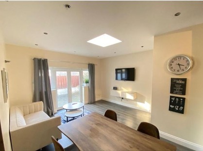 2 Bed Flat, Barclay Road, CR0