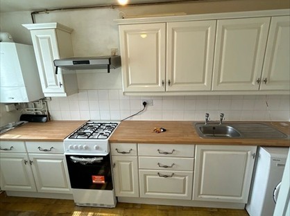 1 Bed Flat, Uxbridge, UB8