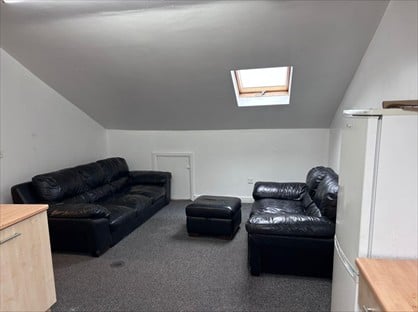 2 Bed Flat, Railway St, B70