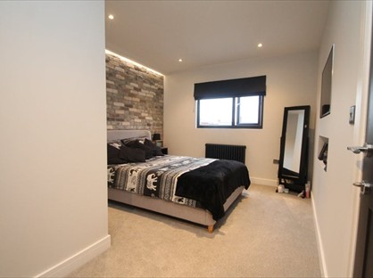 Room in a Shared House, Church St, CV1