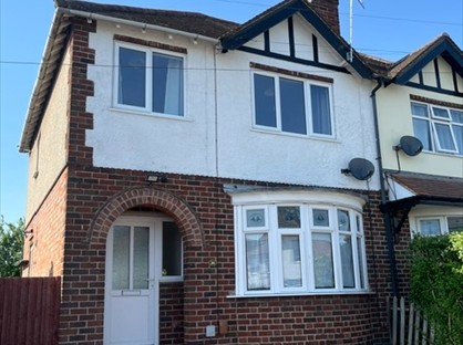 3 Bed Semi-Detached House, Oaklands Avenue, DE23