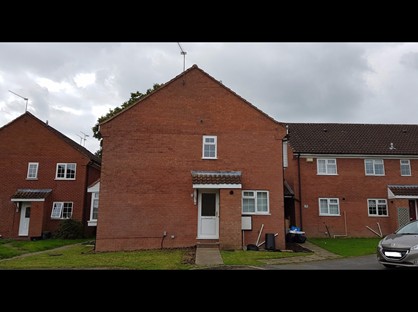 2 Bed Terraced House, Bedfordshire Way, RG41