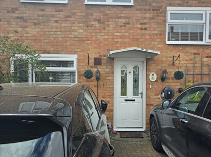 3 Bed Terraced House, Clickett Hill, SS14