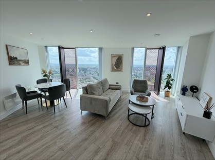 2 Bed Flat, Silvercroft Street, M15