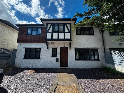 5 Bed Semi-Detached House, Brighton Road, CR8