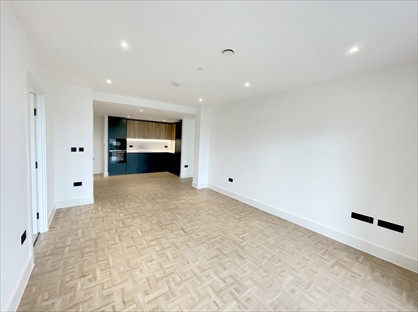 2 Bed Flat, Monarch Square, SW11