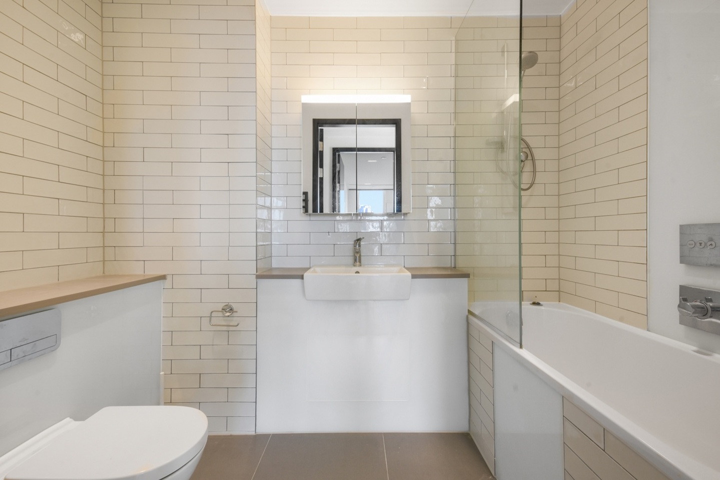 2 Bed Flat, Union St, SE1, N1 7GU photo 4