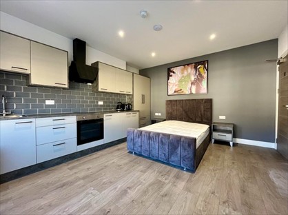 Studio Flat, Broadway, PE1
