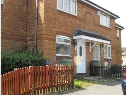 2 Bed Semi-Detached House, Underwood Place, MK6