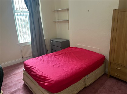 5 Bed Semi-Detached House, Brighton Grove, NE4