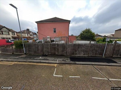 4 Bed Terraced House, Surrey Road, RM10