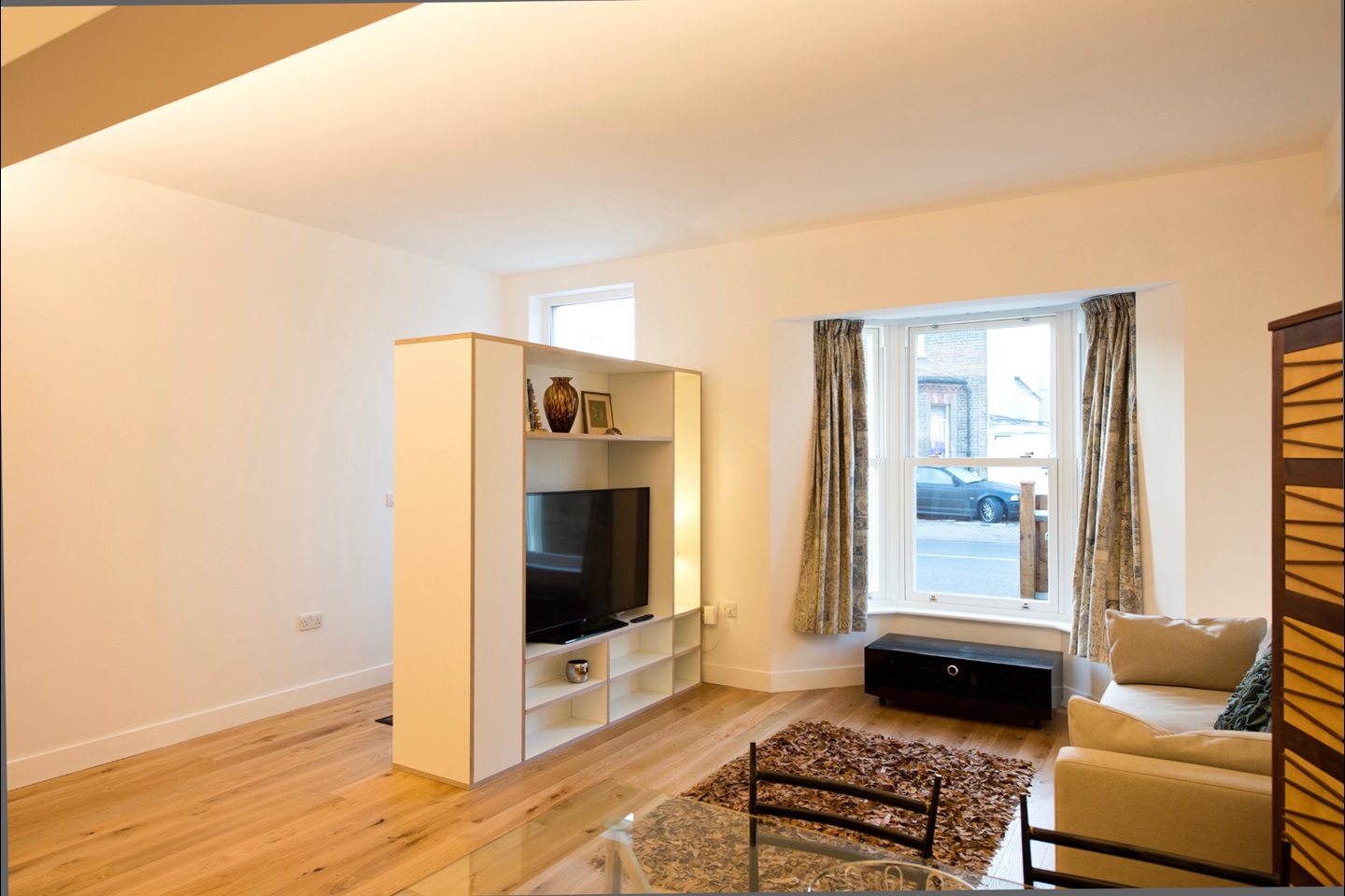 Wimbledon 1 Bed Flat, Hartfield Road, SW19 To Rent Now for £1,700.