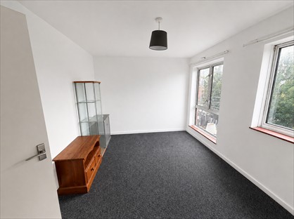 1 Bed Flat, Trinity Court, N18