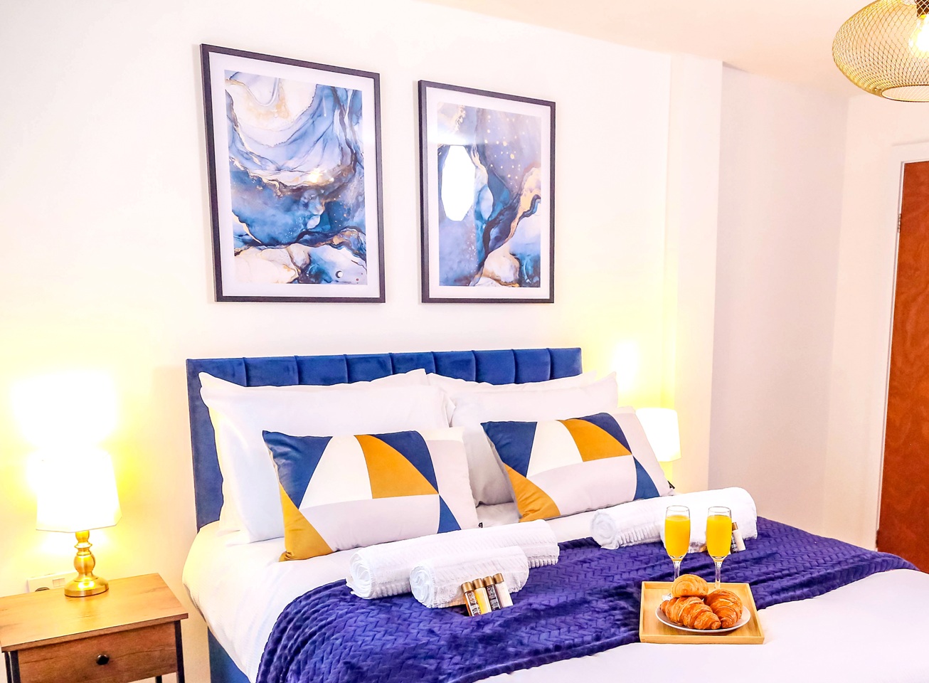 2 Bed Flat, Tib St, M4 photo 5