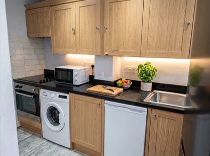 2 Bed Flat, Acton Lane Chiswick, W4