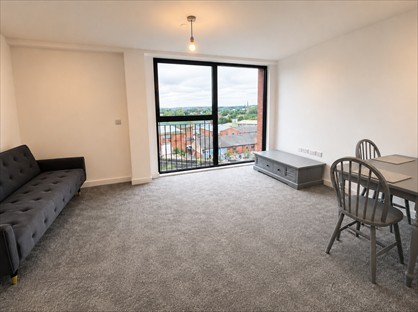 Studio Flat, Willow Court, M6