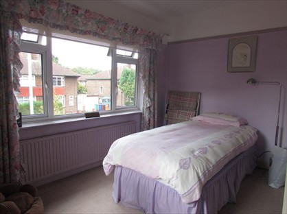 4 Bed Semi-Detached House, Roundwood Road, M22