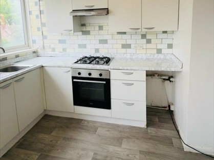 3 Bed Flat, Garratt Lane, SW17