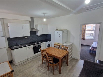 2 Bed Flat, Chingford Mount Road, E4