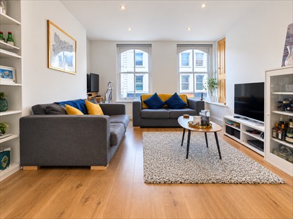 2 Bed Flat, Westow Hill, SE19