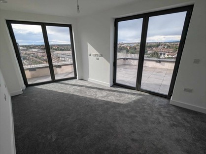 1 Bed Flat, O T O Tower, IG3
