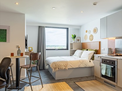 Studio Flat, True Student, M50