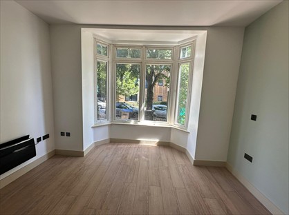 Studio Flat, Eastworth Road, KT16