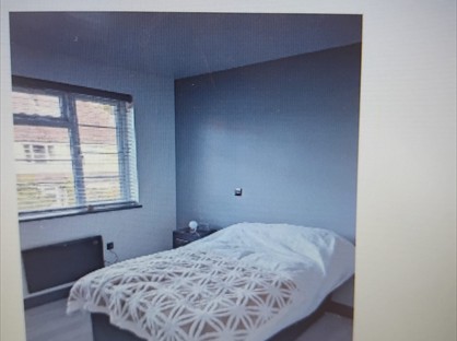 Studio Flat, Verona Drive, KT6