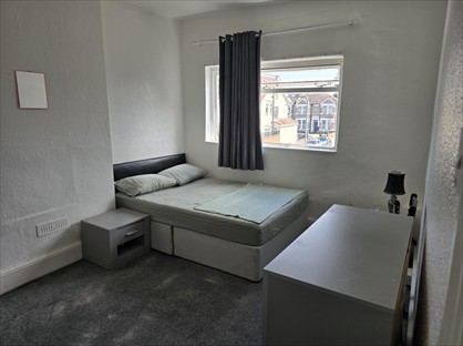 Room in a Shared House, Ranelagh Gardens, IG1