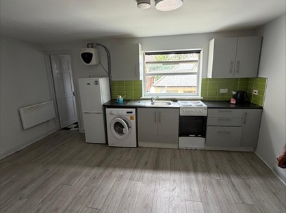 Studio Flat, High Road Leytonstone, E11