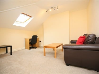 1 Bed Flat, Queen Victoria Road, CV1