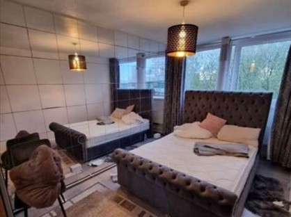 1 Bed Flat, Gardiner House Battersea Area London, SW11