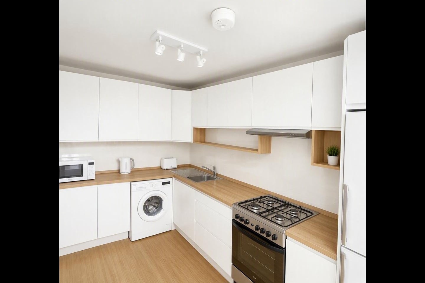 2 Bed Flat, Fleet Road, NW3 photo 4