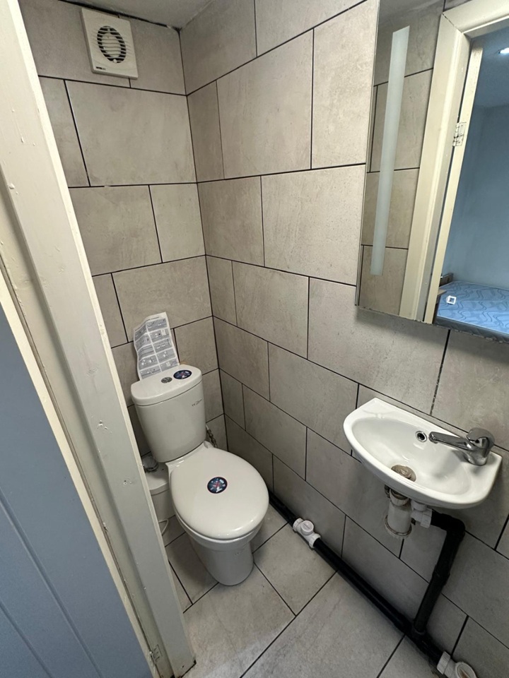 Room in a Shared House, Welton Mount, LS6 photo 5