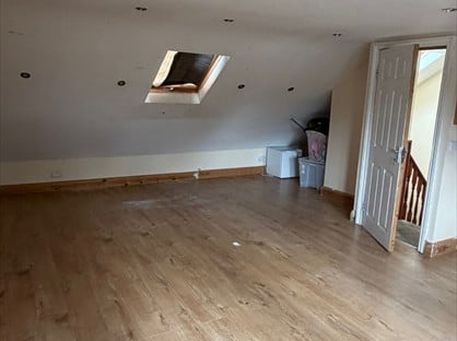 Room in a Shared House, Park Road, IG1
