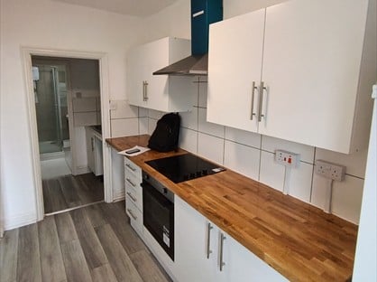 2 Bed Flat, Widmore Road, BR1