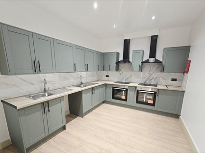 Studio Flat, Cranborne Avenue, KT6