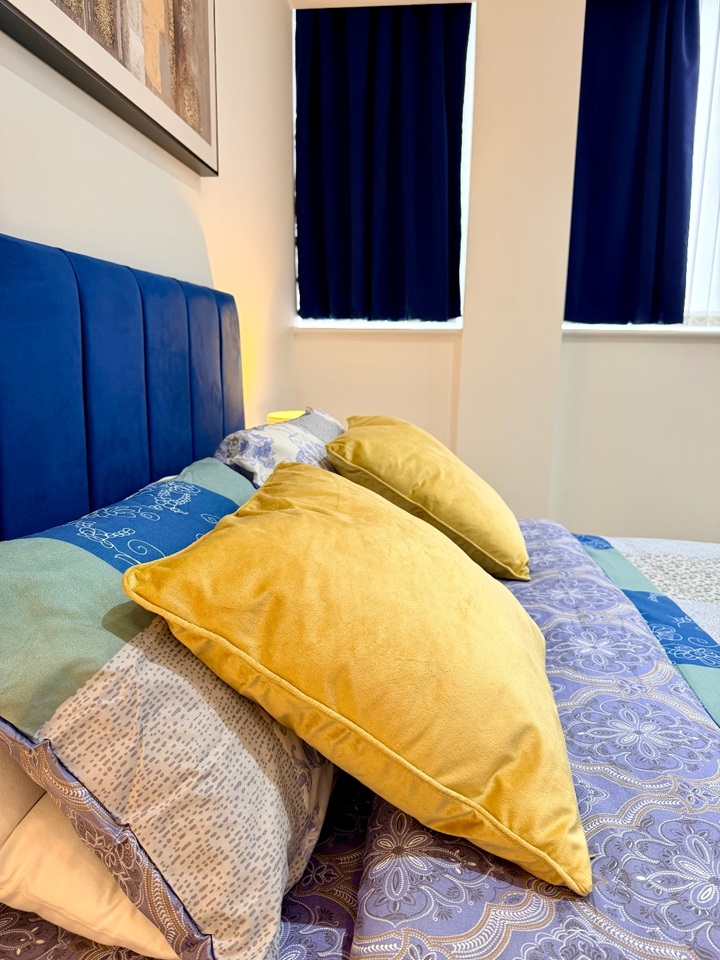 1 Bed Flat, York Towers, LS9 photo 5