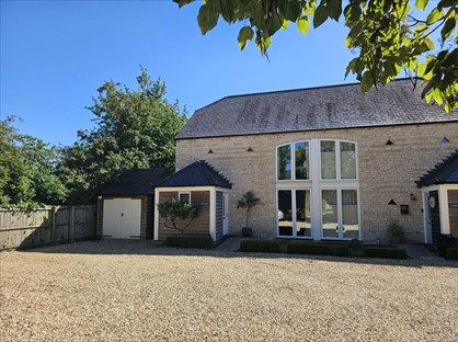 4 Bed Semi-Detached House, Orchard Barn, PE5
