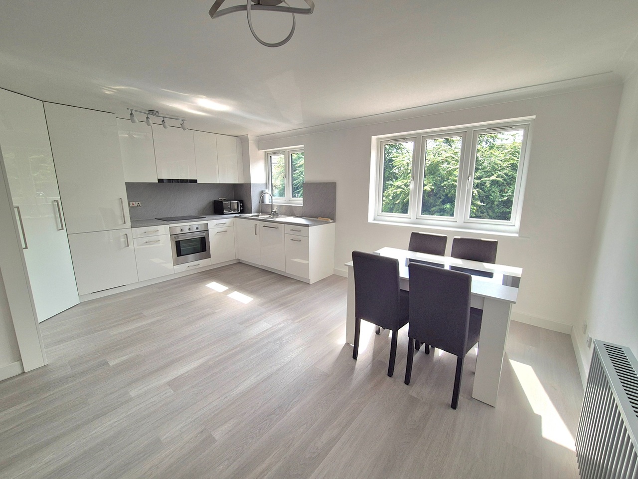 1 Bed Flat, Rouel Road, SE16 photo 3