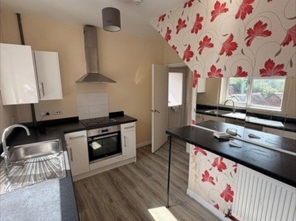 2 Bed Flat, Bargates, HR6
