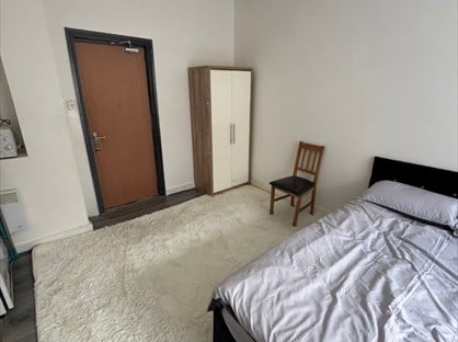 9 Bed Terraced House, Spring Gardens, BD1