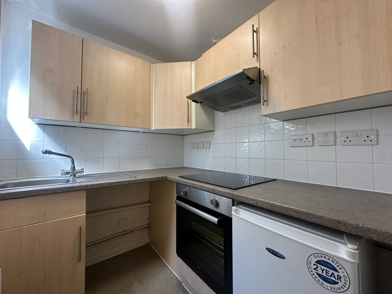 Studio Flat, Meredith St, EC1R photo 4