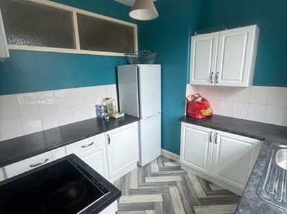 1 Bed Flat, Oakworth Road, BD21